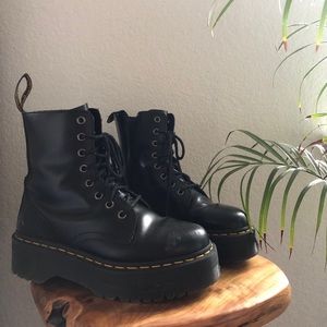 Dr marten platform jadon boots